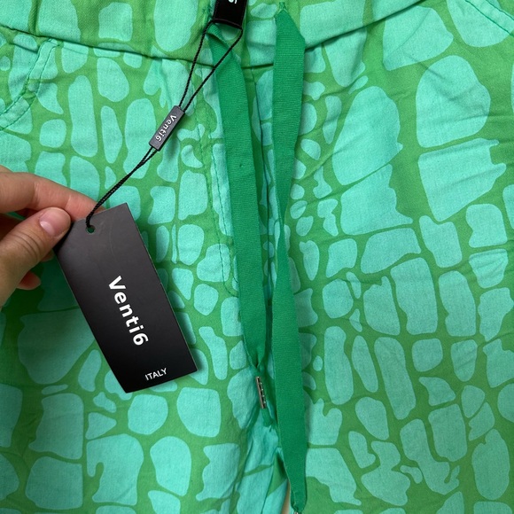 NWT Venti6 Made in Italy Crinkle Pull on Pants in Green Alligator, size M - Picture 4 of 5